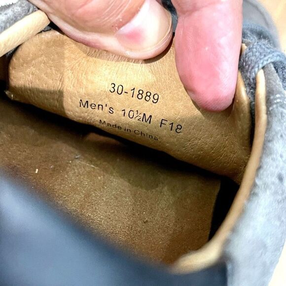 Trask Gray Suede Retro Sneakers. Size 10.5M. - Picture 8 of 8